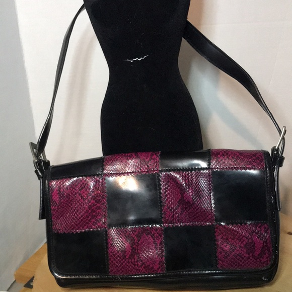 Shoulder Bag Raspberry Snake Print - Picture 3 of 11